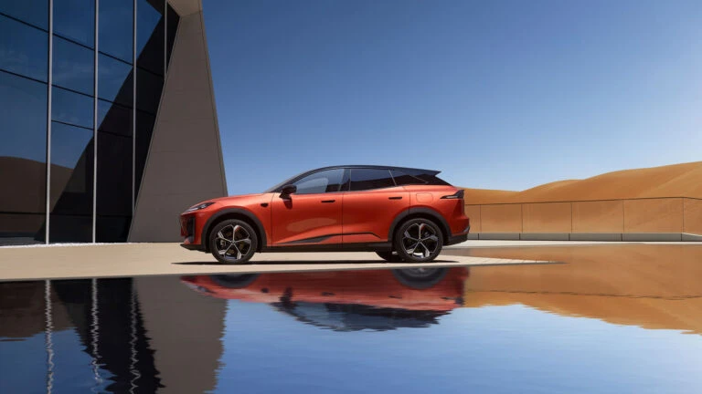 Новый стиль, двухцветная окраска