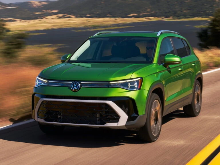 Volkswagen Taos 1.5 TSI AT S