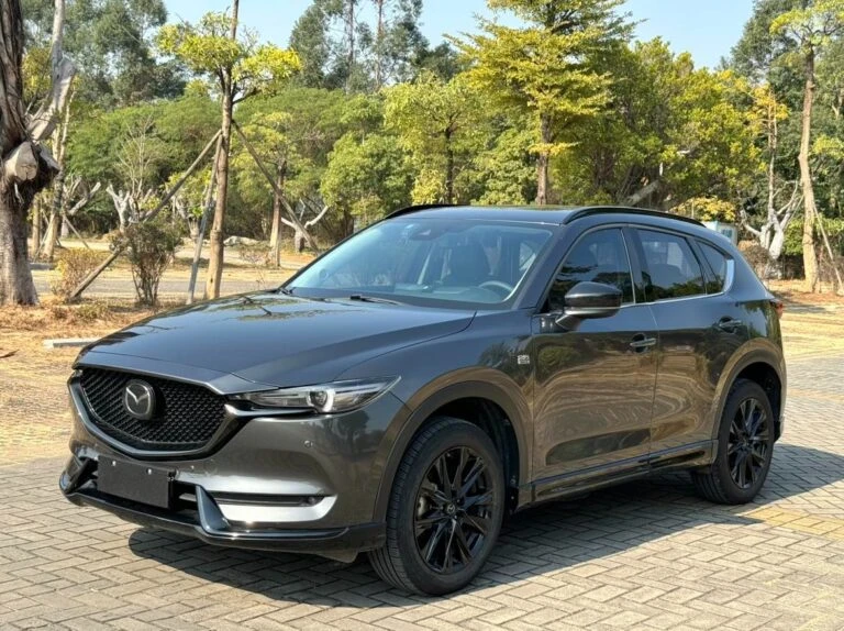 Mazda CX-5  2.5L Automatic AWD Black Knight Edition