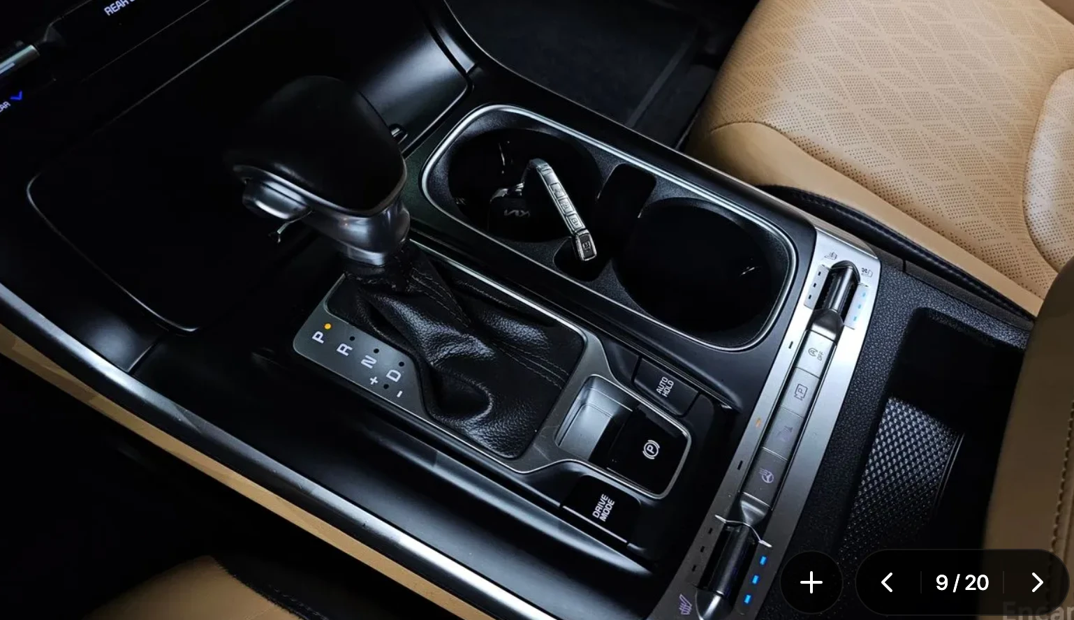 Carnival 4th Generation Diesel 9-Seater Prestige